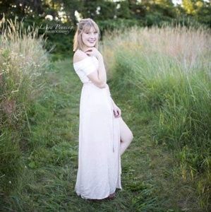 Super cute! Worn once 2 piece dress!